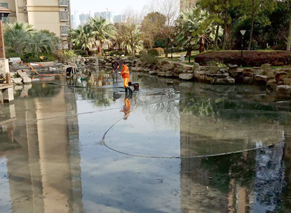 宁津景观池淤泥清理